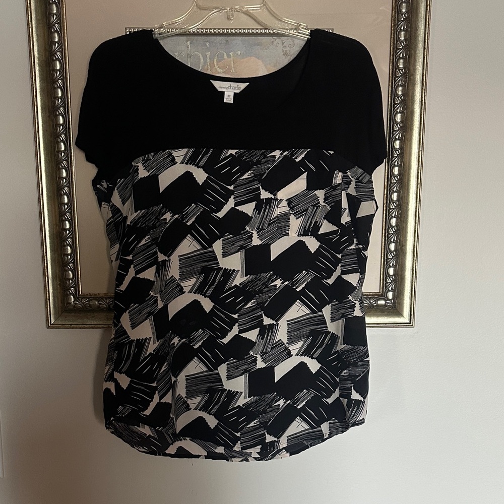 Charming Charlie Y2K Black & Cream Geometric Patterned Flowy Short Sleeve Top M